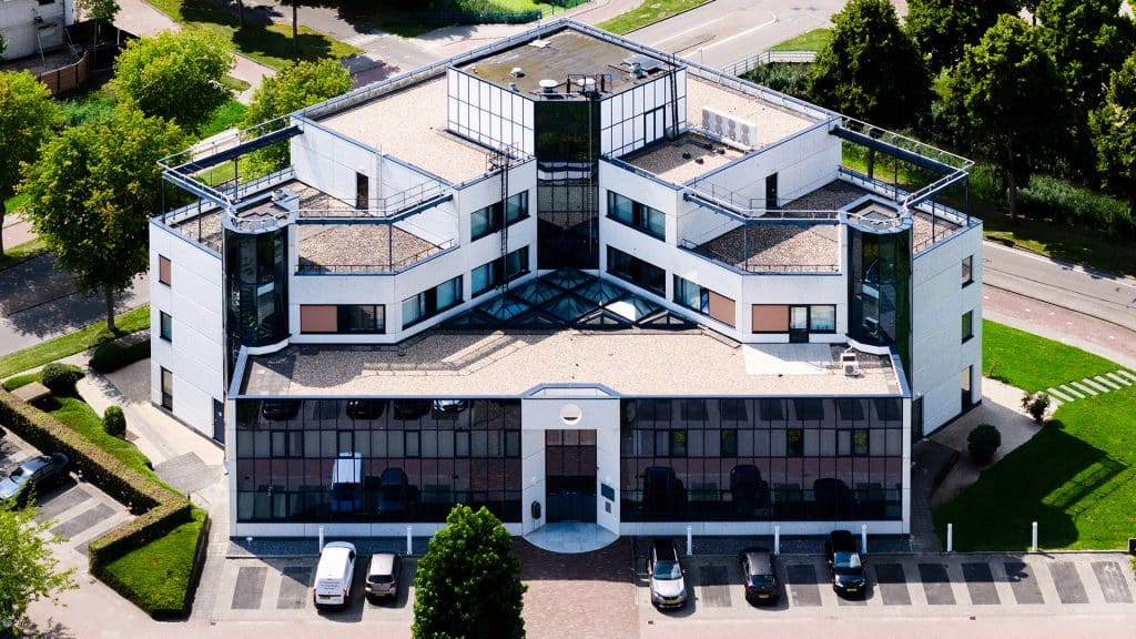 Waarom bedrijven kiezen voor professionele dronebeelden